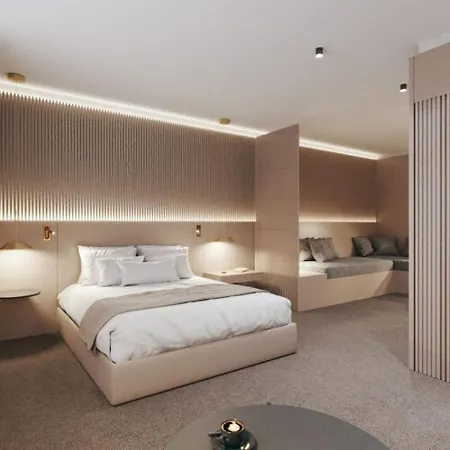 Own Studio And Bdsm Box Apartamento